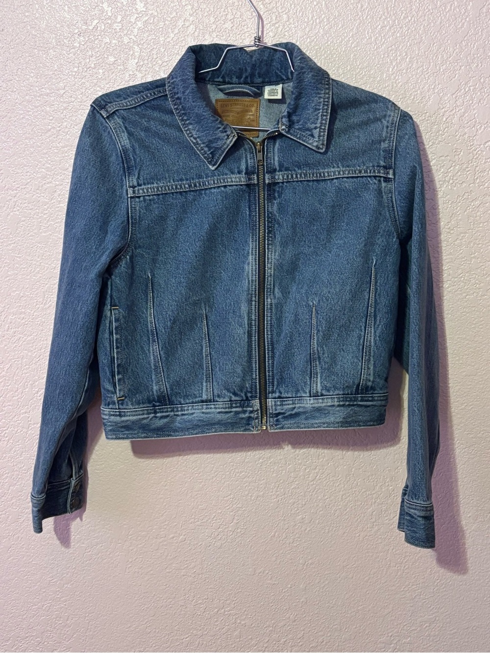 Classic Blue Levi’s Denim Zip-Front Jacket